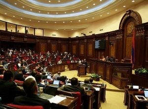 ԱԺ-ն առանց քվեարկության քննարկեց և ավարտեց արտակարգ դրության ռեժիմը ևս մեկ ամսով երկարաձգելու օրենքի նախագիծը