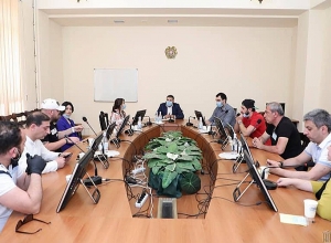 Կփորձենք գտնել լուծումներ․ Արմեն Փամբուխչյանը՝ ռեստորանային ոլորտի ներկայացուցիչներին