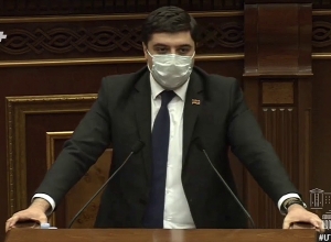 «Ինչ ջուռի մարդ ասես` կա Ազգային ժողովում». Վաղարշակ Հակոբյան