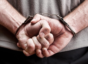 Կացնով որդուն ու հարսին հարվածած տղամարդը ձերբակալվել է․ ՔԿ