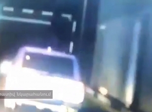 Во время преследования выбросил на улицу наркотики в пакетах