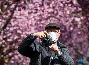 Scientists explain about wearing masks