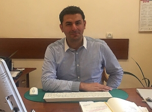 Կյանքը  թատրոնում՝  Պարետի որոշման համաձայն