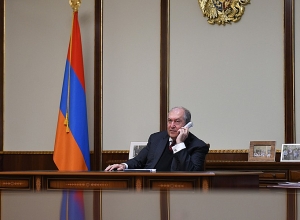 Armen Sarkissian holds phone talk with President of Supreme Judicial Council