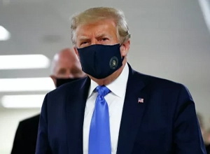 Հրաշալի բան է դիմակը․ Դոնալդ Թրամփն առաջին անգամ դիմակ է դրել