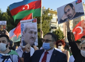 Azeris living in Turkey organize demonstration against Armenia