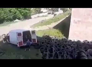 Ոստիկանության Գուգարքի բաժնի ծառայողների ձեռնարկած միջոցառումներով հավաքվել է շուրջ 20․000 անվադող