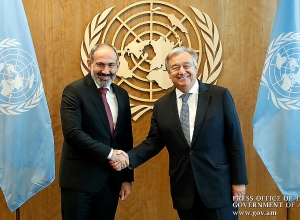 Премьер-министр провел телефонный разговор с Антониу Гутерришем