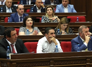 Ինչու Գևորգ Պետրոսյանը հեռացավ ԲՀԿ-ից․ նրա կուսակիցների արձագանքը