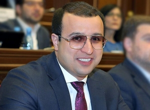 ԱԺ «Իմ քայլը» խմբակցության անդամը տուգանվել է հասարակական վայրում դիմակ չկրելու համար