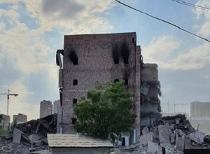 «Ձյունիկ սառնարան» ՍՊԸ-ի շենքը դարձյալ չփլվեց. տեսանյութ