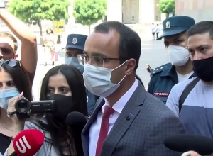 Վարչապետի օգնականը խոստացավ զանգահարել ակցիայի մասնակիցներին