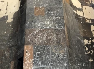 Անիի պատմական հուշարձանները այցելուների անփույթ ու անխնա վերաբերմունքի զոհ են դարձել