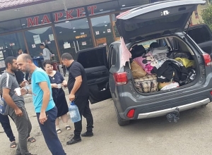 «Ահավոր ծանր ու անելանելի պայմաններում են»․ մի քանի տասնյակ անձինք 20 օր է՝ գիշերում են Բագրատաշենի անցակետում