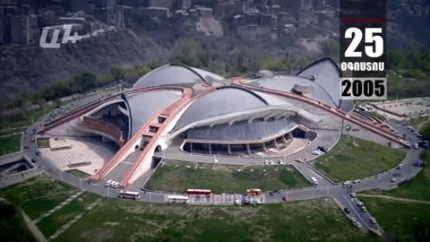 Календарь. 25 августа: Когда Комплекс продали БАМО, народ возмущался