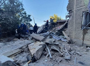 Людей извлекли из-под развалин, 12 квартир частично разрушены: новые подробности взрыва в Ереване