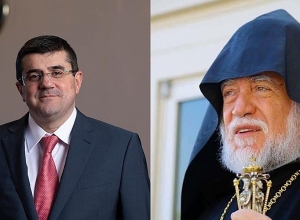 Արամ Ա կաթողիկոսը շնորհավորել է Արայիկ Հարությունյանին՝ Արցախի անկախության տոնի առթիվ