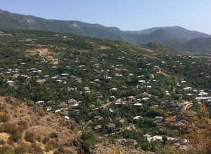 Խաշթառակում 6 ամյա երեխային ծեծելու ու մահվան հասցնելու համար մեղադրվող պապը հիվանդանոց է տեղափոխվել. Առավոտ