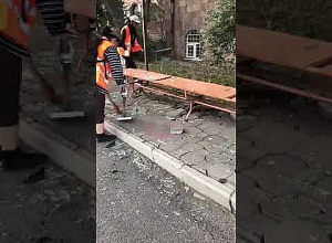 Երեւանում կրկին կանգառ են ջարդել