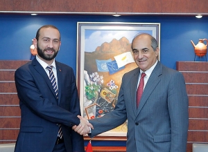 Арарат Мирзоян провел телефонный разговор с председателем парламента Кипра