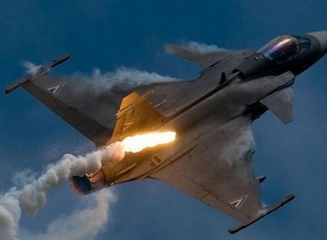 3 enemy planes and 2 tanks hit by Defense Army