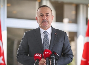 Чавушоглу прибыл в Баку