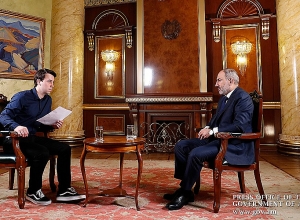 В эти минуты, по моей информации, закладывается реальный фундамент для окончательной победы карабахской армии: Никол Пашинян