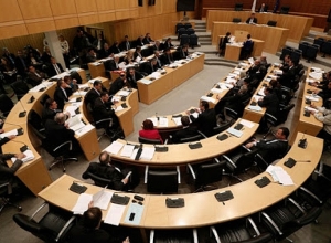 Парламент Кипра единогласно принял осуждающую агрессию Азербайджана против Арцаха резолюцию