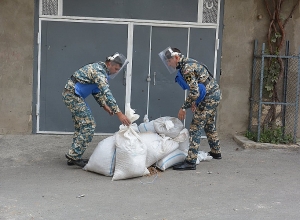 В Степанакерте осталось много неразорвавшихся снарядов: саперные группы проводят работы по обезвреживанию