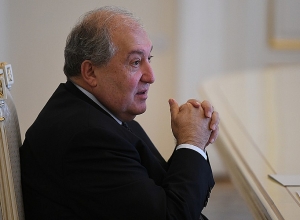 Разрешила ли НАТО своему члену делать то, что она делает сейчас? Если да, пусть скажет нам: Президент