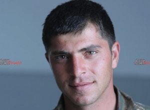 12 տանկ այս պատերազմի, երեքն էլ քառօրյայի ժամանակ է խոցել․ Արսեն Գաբրիելյանը «Արիության համար» մեդալ է ստացել