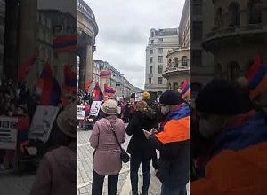 Акция лондонских армян