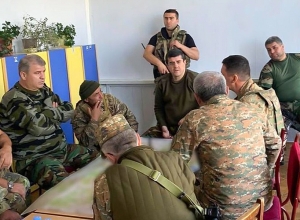 Քննարկել ենք այն հիմնական անելիքները, որոնք պետք է զսպեն թշնամու լկտի և ագրեսիվ գործողությունները և հասցնեն նրան անդառնալի կորուստներ․ ԱՀ նախագահ