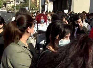 Արցախի կանանց և երեխաների բողոքի ակցիան ՀՀ–ում ԵՄ ներկայացուցչության դիմաց. ՈՒՂԻՂ