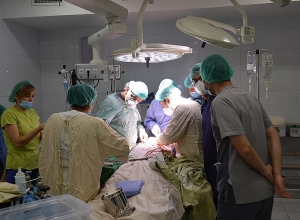 Շուշիում վիրավորված փրկարարներից մեկը դուրս է գրվել ԲԿ-ից, Բաղրյանի վիճակը կայուն է, Գրիգորյանը վիրահատվում է. ԱՀ ԱԻՊԾ