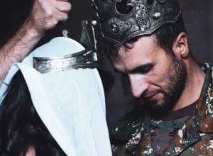 Դիրքերից ուղիղ եկեղեցի՝ պսակադրվելու․սերը՝ պատերազմի օրերին