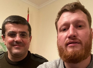 «Араик Арутюнян. Только что. Живой, здоровый, полный энергии и сил»: Семен Пегов поделился впечатлениями