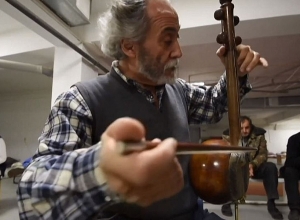 Քամանչայի հնչյուններ՝ ապաստարանում