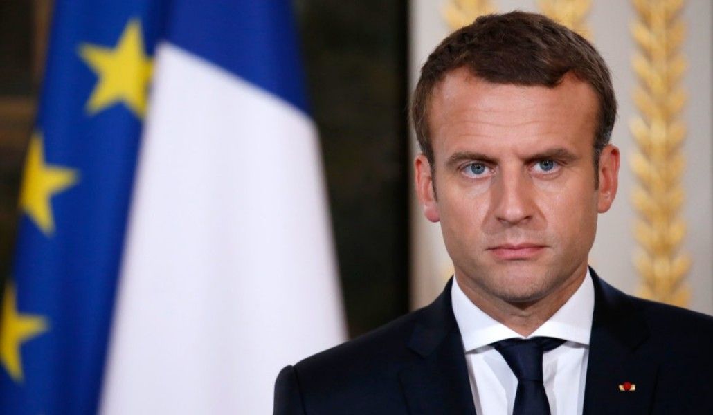 1555353335-macron157x105-1160x773-1