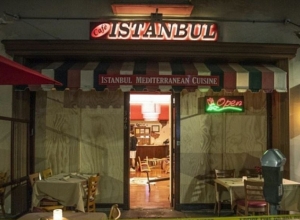 Բևերլի Հիլզում «Ստամբուլ» ռեստորանում ատելության հողի վրա հանցագործության մեղադրանքով հայազգի երիտասարդ է ձերբակալվել