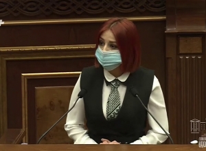 Я понимаю, почему вы не хотите обсуждать, потому что это не в ваших руках, но имейте мужество: Ани Самсонян