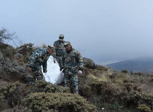 В направлениях Мартуни и Шуши велись работы по поиску без вести пропавших и выносу тел погибших