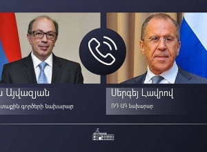 Министр иностранных дел РА Ара Айвазян провел телефонный разговор с Сергеем Лавровым