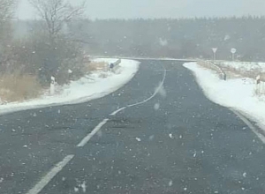 Light snow on roads of Ashotsk region