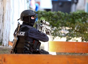 Թբիլիսիում զինված տղամարդը պատանդներ է վերցրել կազմակերպության գրասենյակում