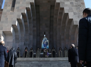 Արցախյան պատերազմում նահատակված հերոսների հիշատակի արարողություն՝ Մայր Աթոռում