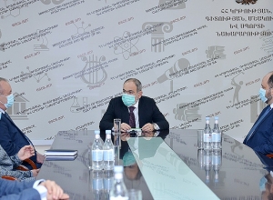 Премьер-министр представил новоназначенного министра образования, науки, культуры и спорта