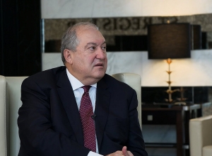 Նախագահ Արմեն Սարգսյանը մանրամասնում է, թե ինչու է այցելում արաբական երկրներ
