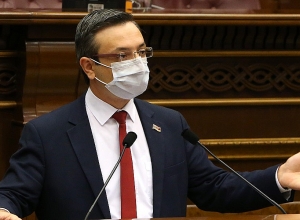 В Азербайджане военное положение может сохраняться, так как там есть террористы: Геворг Горгисян