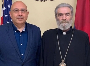 Արցախի թեմի առաջնորդը հանդիպել է Լոս Անջելեսում ՀՀ գլխավոր հյուպատոս Արմեն Բայբուրդյանի հետ